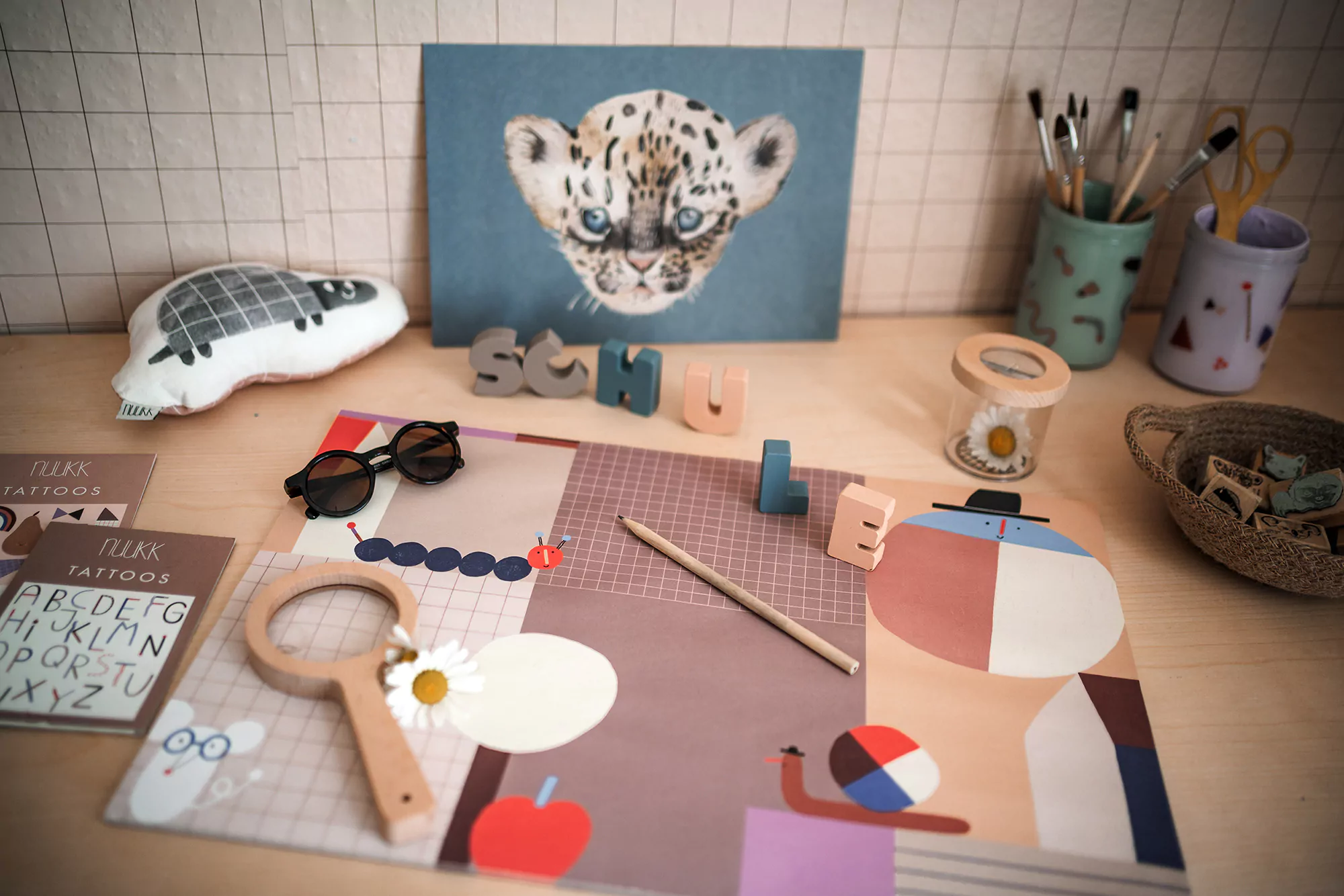 nuukk, Schriebtischunterlage für Kinder, Hase, Papier, groß, Stempel, Kinderschreibtisch