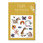 nuukk nachhaltige Kindertattoos “Wunderland” mit Illustrationen von Halfbird Mona. Aquarellzeichnungen, Motive: Pferd, Schmetterling, Flamingo, Einhorn, Giraffe auf Skateboard, Blumen