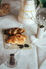 Schneidebrettchen mit Hunde-Motiven (Dackel, Pudel), Frühstücksbrettchen für Kinder, laminiertes Birkenfurnier, Ostertisch