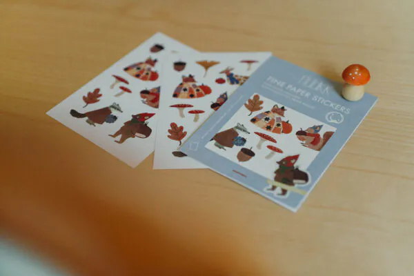 Stickerbogen "Waldbewohner" mit Waldtieren: Reh, Fuchs, Dachs, Bär, Fliegenpilz