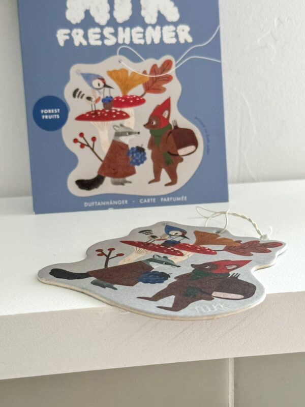AIR.1.02 nuukk duftanhaenger waldtiere verpackung web