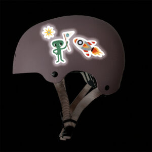 Reflexsticker space Helm mockup dunkel web