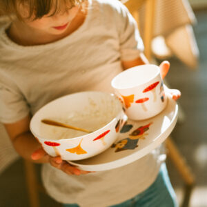 Kindergeschirr aus rPET, recyceltes Plastik, LFGB, EU Standards, Kindertasse, Kinderbecher, Kinderteller, Kinderteller mit Bär, Frühstückstisch
