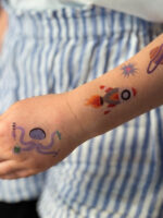 Kindertattoos Space mit Alien, rakete, Planete, Raumschiff, Sterne, Mond, Teleskop