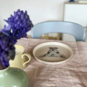 Kinderteller Lamm, Ostertisch, Osterei, Osterfrühstück