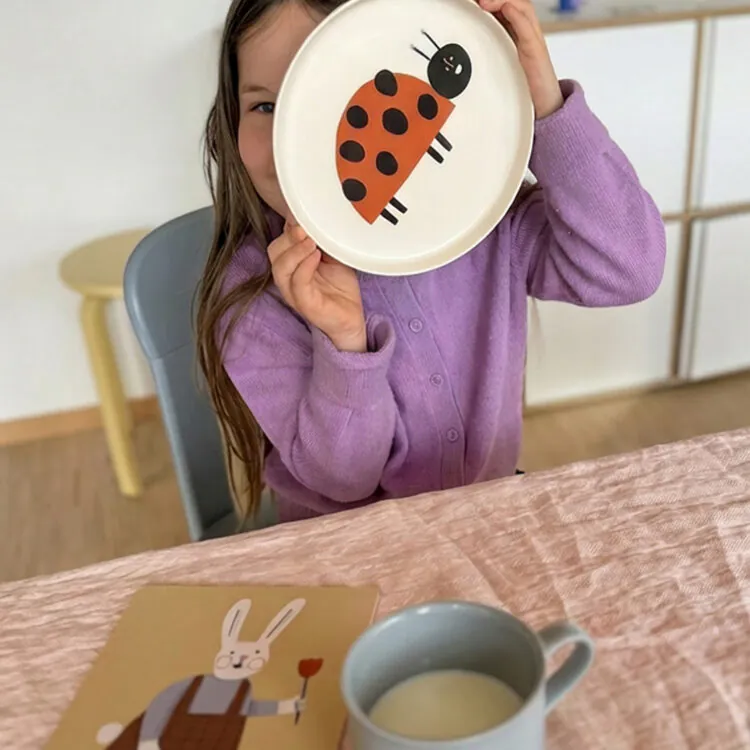 Kinderteller Marienkäfer, Kinderteller aus rPet, robuster Kinderteller