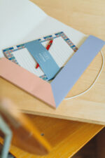 süße gelbe Postmappe "Maus", Din A4, für die Grundschule, Notizblock